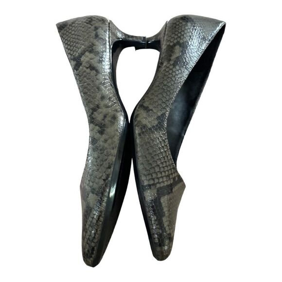 Calvin Klein Women's Gabrianna Pumps in the Size 9.5M in Snake Camouflage - Picture 8 of 10